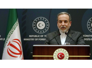 Глава МИД Ирана обсудил с Гросси переговорный процесс с США