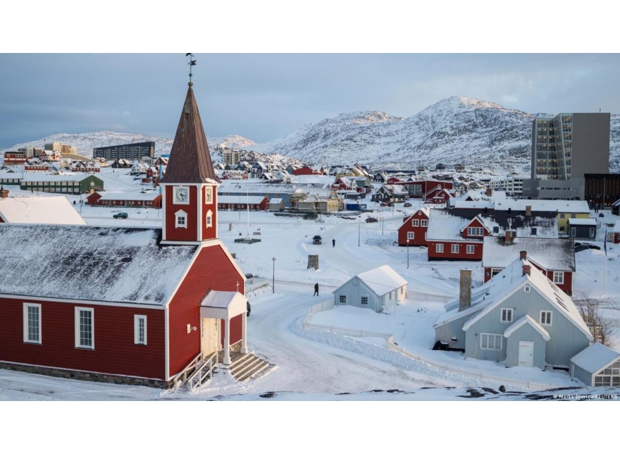 Франция и Канада открыли консульства в Гренландии