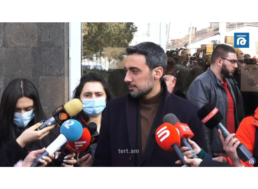 У нас кризис демократии и правового государства: помимо правового позора, всё это имеет и компонент большого морального позора․ Варданян — о заключении депутатов под стражу