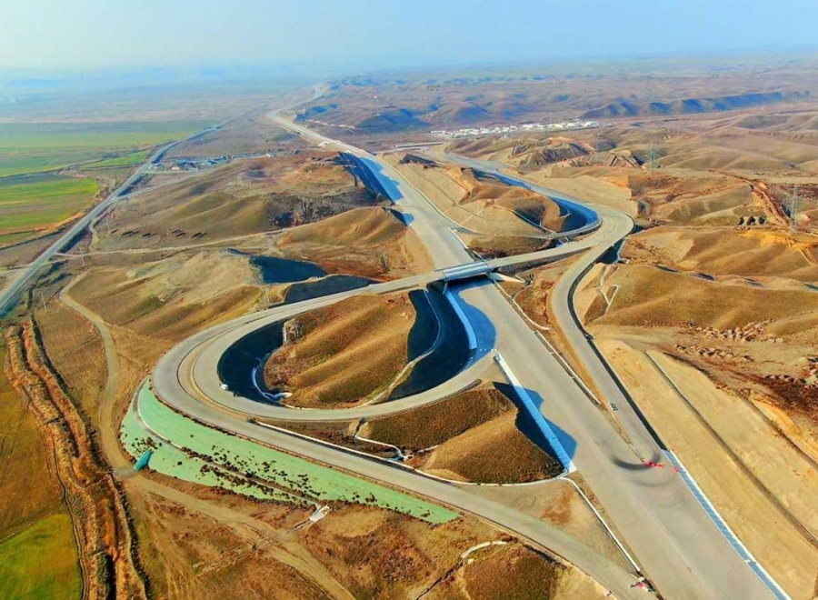 Дебаты о дороге через Сюник снова в центре внимания